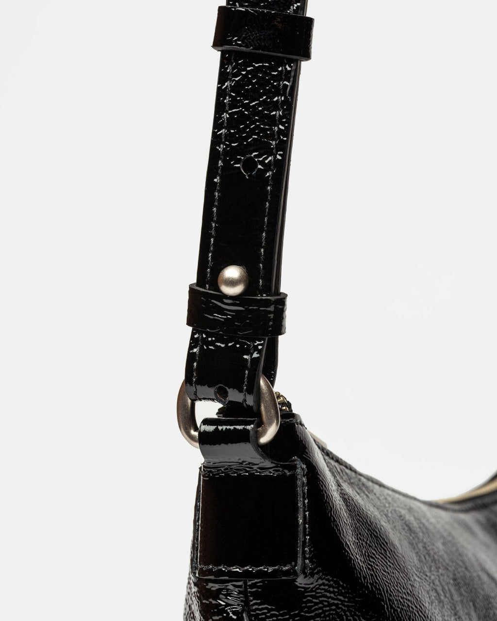 Bandolera Pocket en cuero charol arrugado