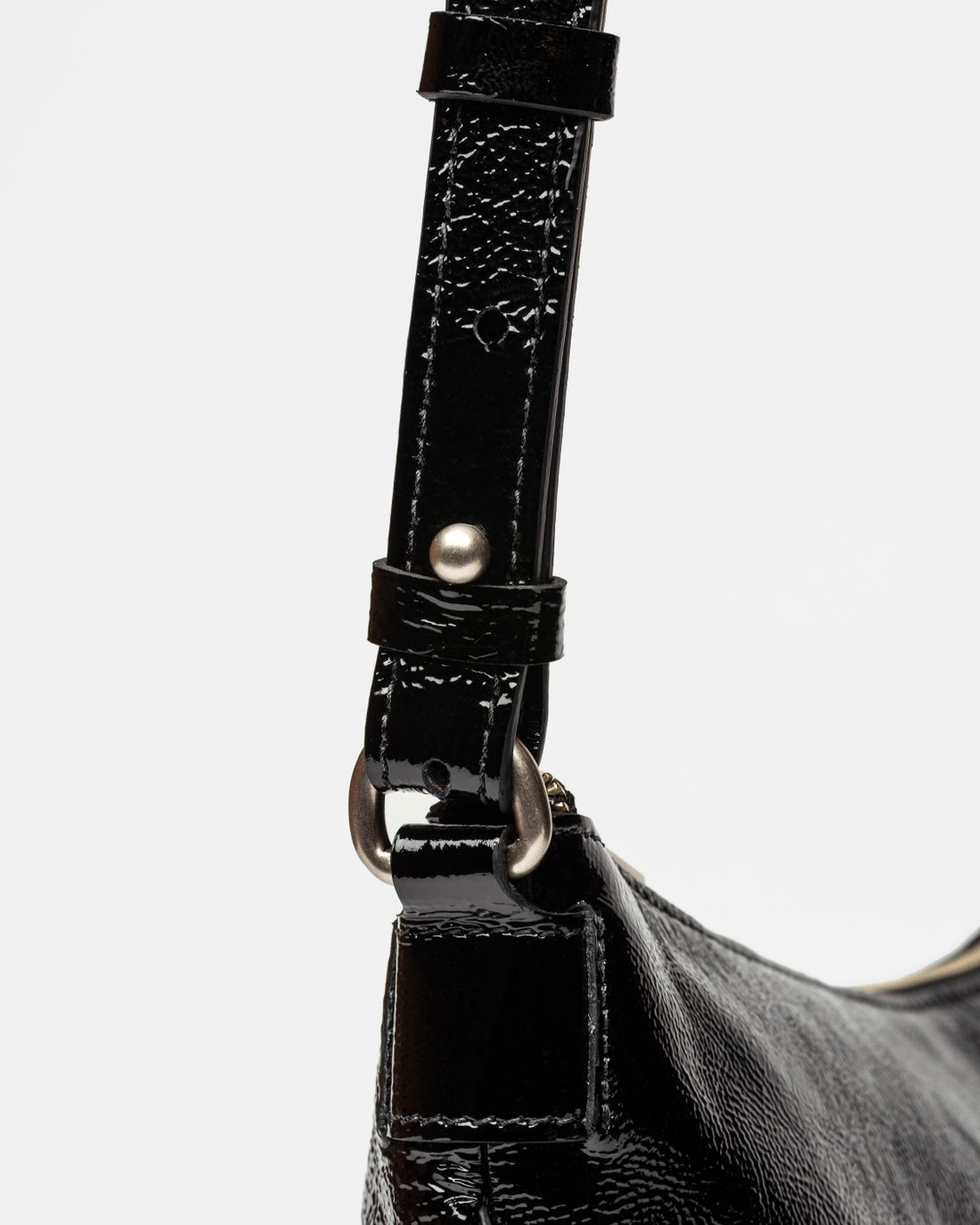 Bandolera Pocket en cuero charol arrugado