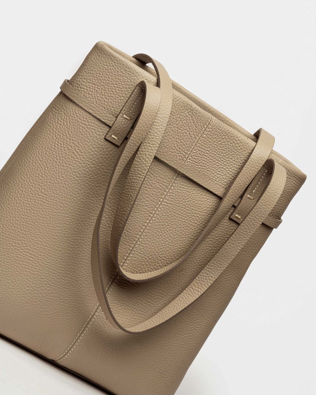 Shopper Bay en cuero graneado