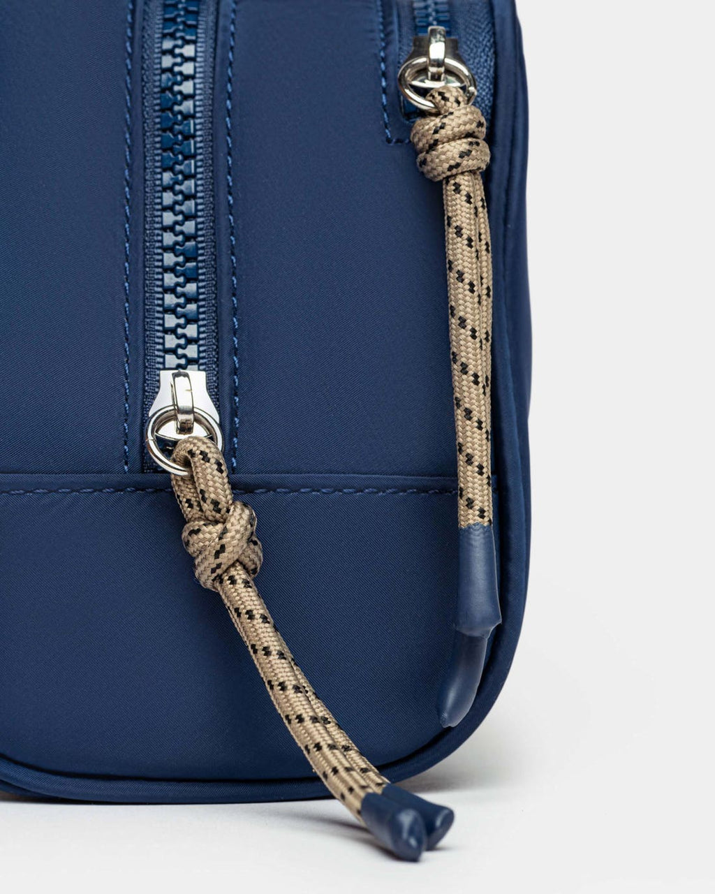 Porta cosméticos New Azami en nylon