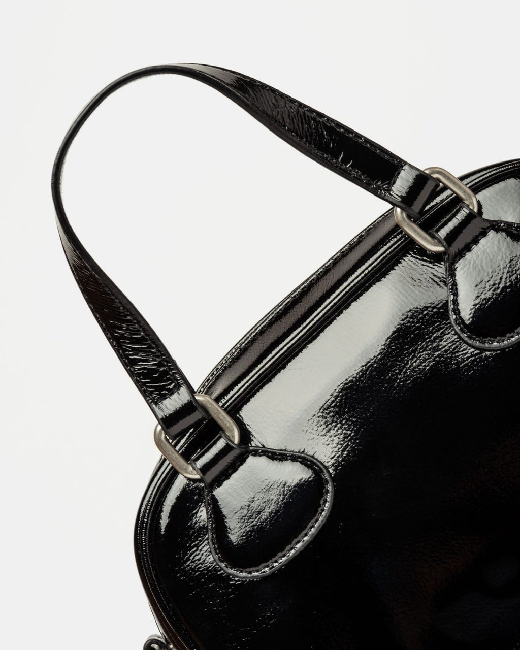 Mini bag Active Studio en efecto charol arrugado