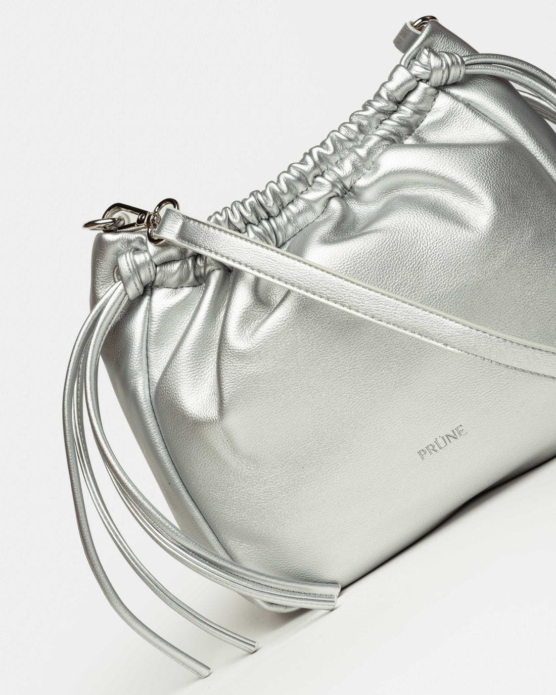 Bandolera Marine en efecto cuero